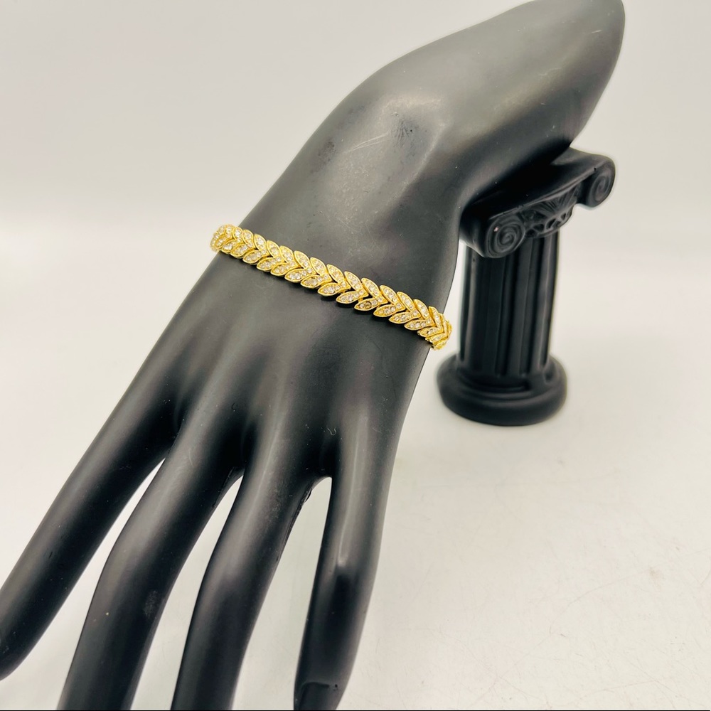 Vintage leafy gold tone rhinestone bracelet estate costume jewelry 7” - Picture 3 of 14